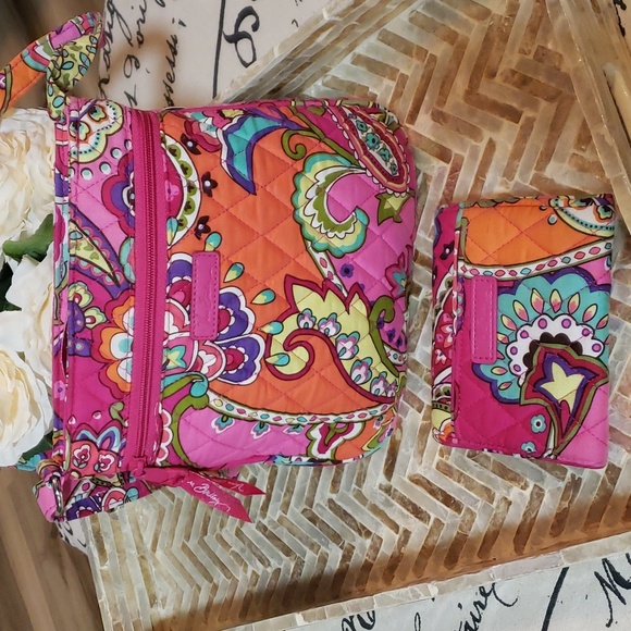 Vera Bradley Hot Pink Fushia Crossbody Set with Wallet - Picture 12 of 14